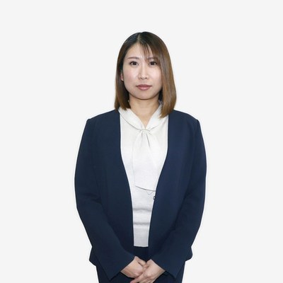 西川 友美