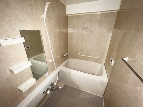 築浅!三郎2丁目の戸建て